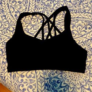 Lululemon strappy black sports bra, size 8!